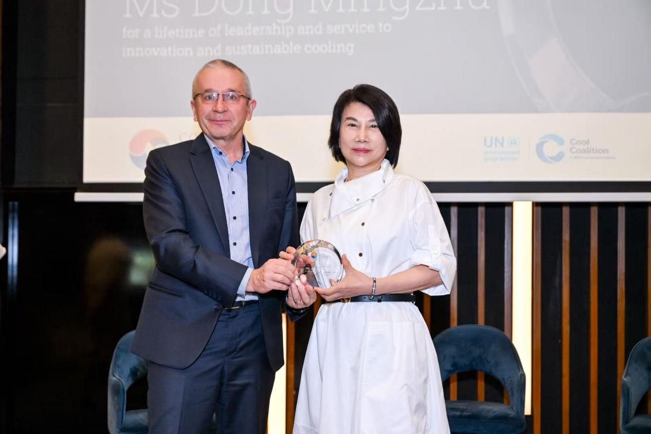 ผู้บริหารหญิงชาวจีน คว้ารางวัล “Cool Leaders” จาก UNEP เดินหน้าผลักดันเทคโนโลยีทำความเย็นยั่งยืน